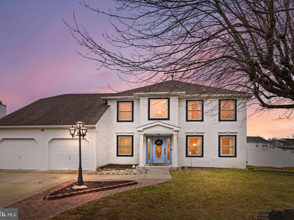 17 Gateshead Dr, Lumberton, NJ 08048