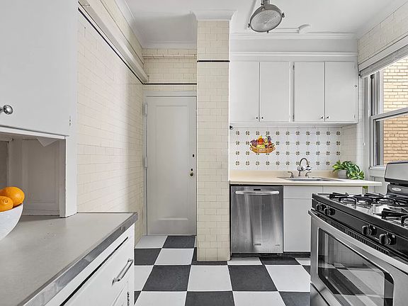 5th image of 35 Prospect Park W APT 11C