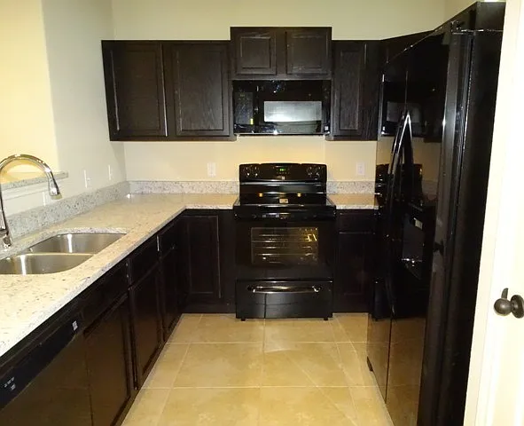 7042 Lakeview Dr #102 — Photo 23