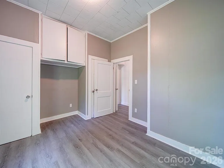 720 S Main St — Photo 15