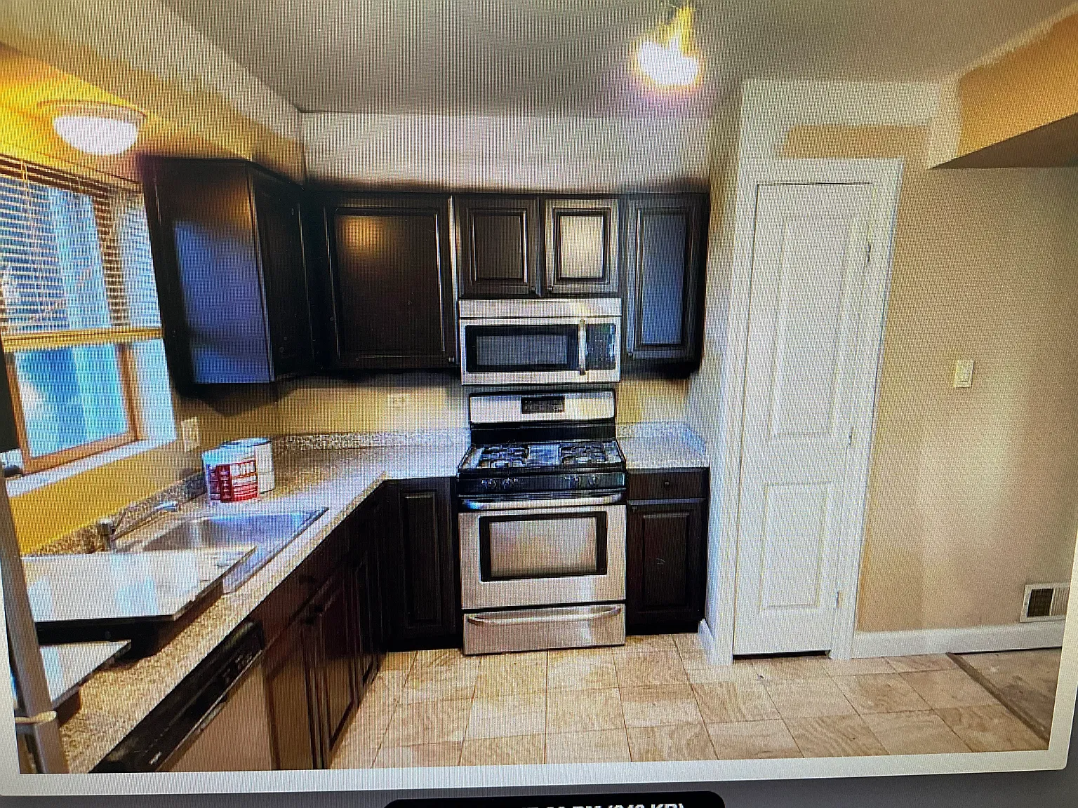 2 bed, 1050 sqft, $1,980 — Photo 4
