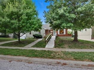 862 Amesbury Ave, Liberty, MO 64068