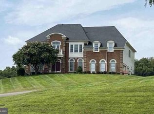 35376 Glencoe Ct, Round Hill, VA 20141