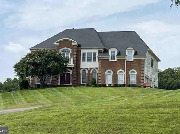 35376 Glencoe Ct, Round Hill, VA 20141
