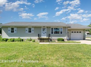 306 Macomber Ave, Auburn, MI 48611