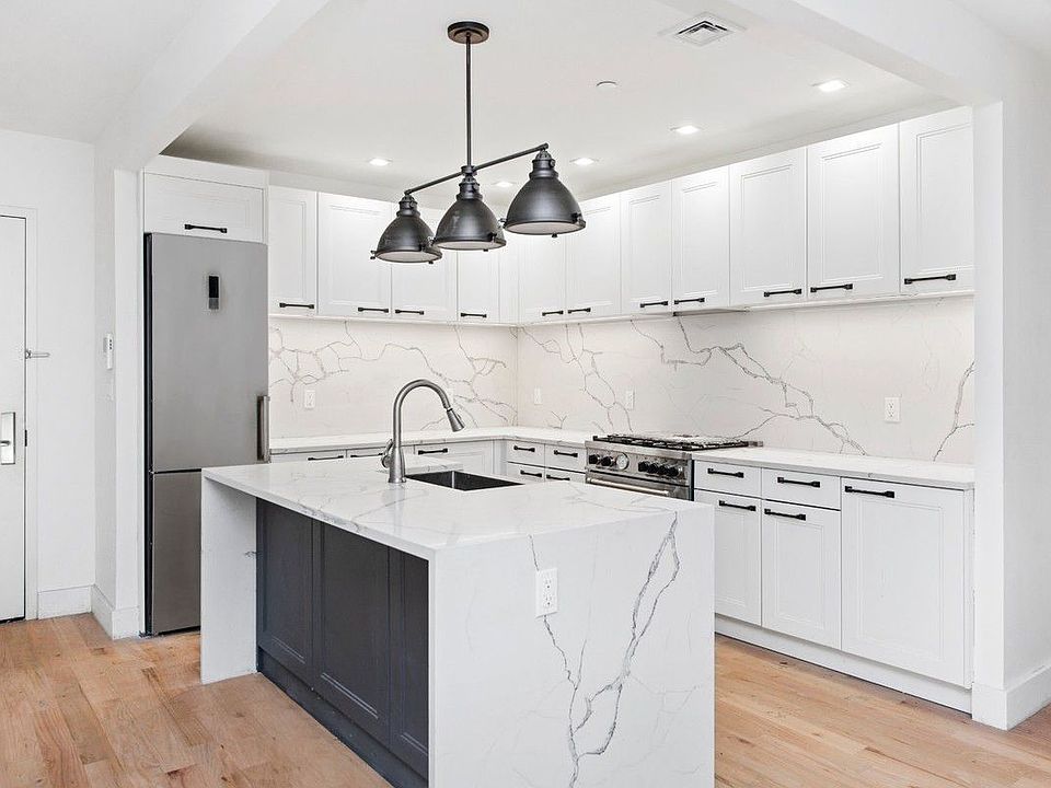 1st image of 627 De Kalb Ave #4BB