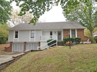 6713 NW Camden Ct, Kansas City, MO 64151
