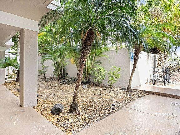 2nd image of 1209 E Melbourne Ave #101