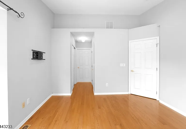 418 Dalton Ct — Photo 34