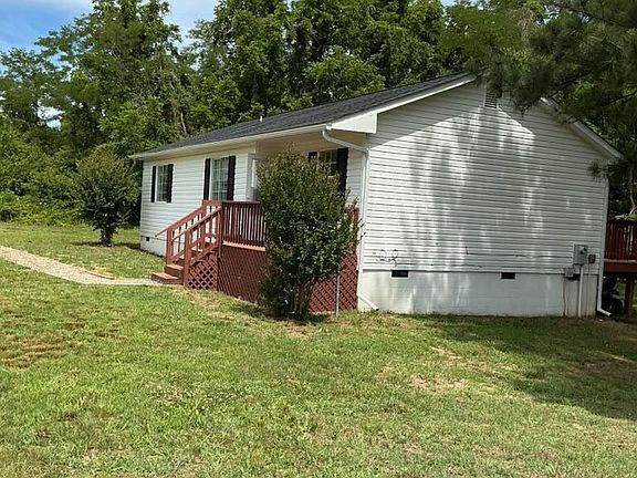 3rd image of 531 Lowe Dr
