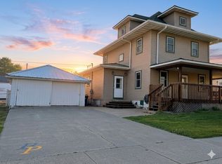 1402 4th Ave, Belle Plaine, IA 52208