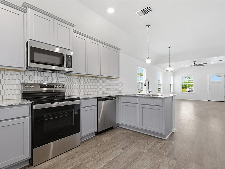 342 Monty Rd — Photo 16