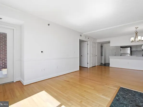 1276 N Wayne St APT 319, Arlington, VA 22201