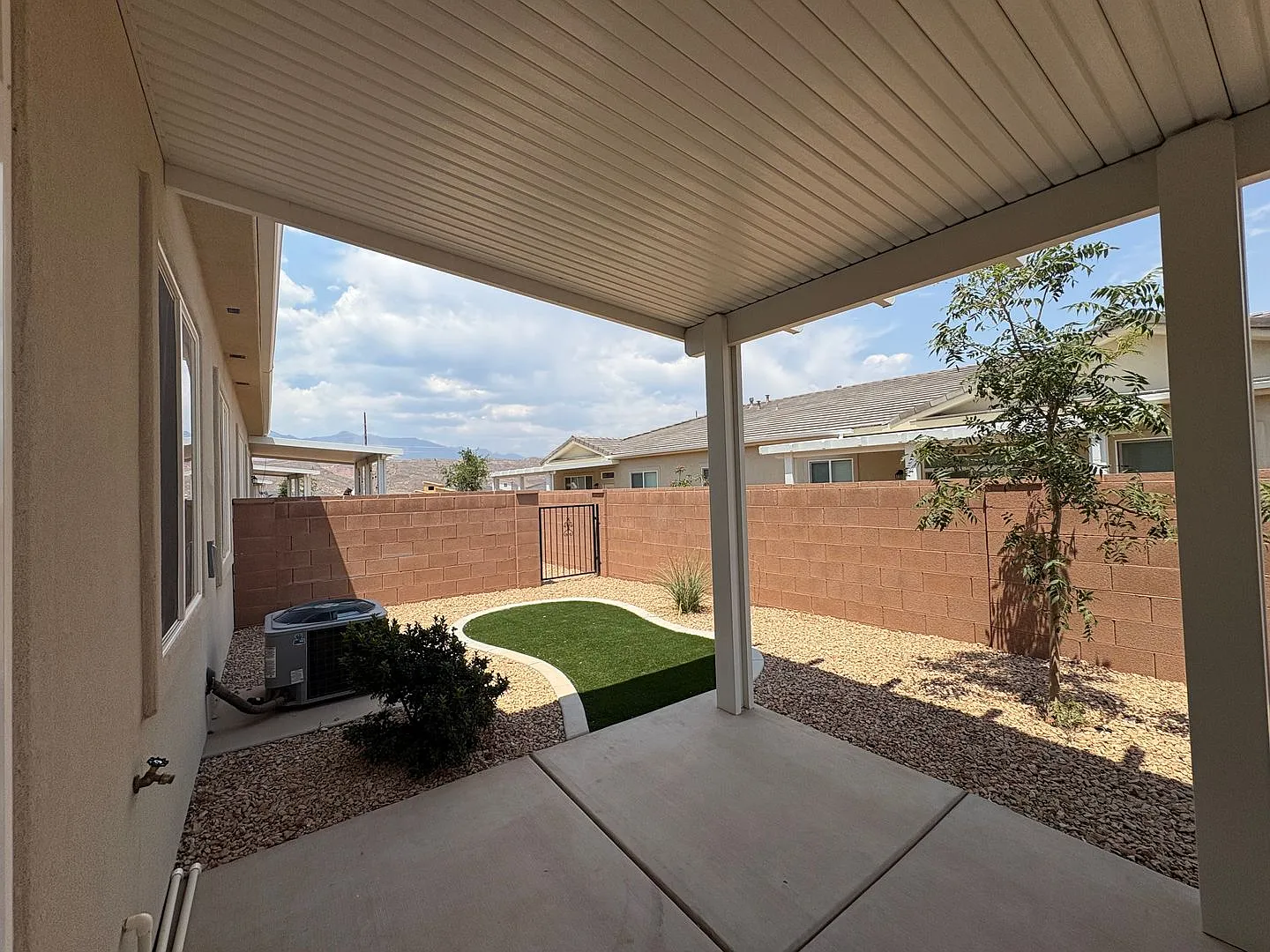 Townhome in Hurricane — Photo 3