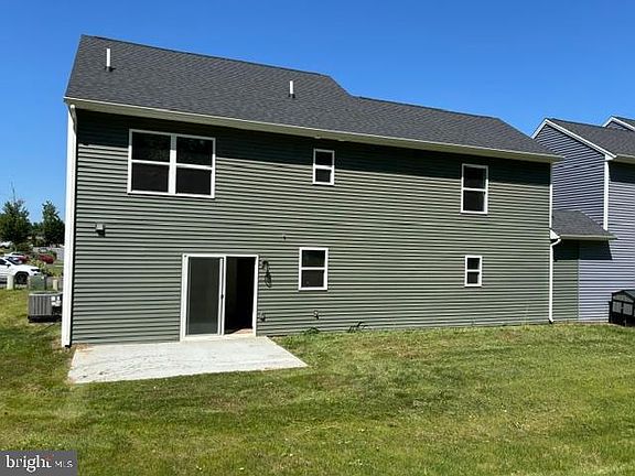 5th image of 200 Grace Ann Ct