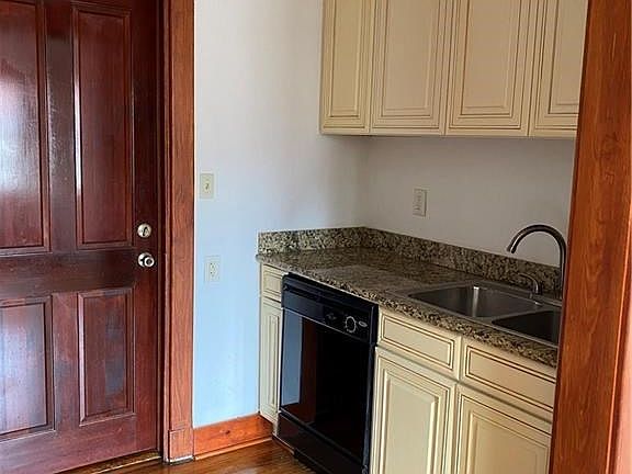 2nd image of 2615 S Carrollton Ave