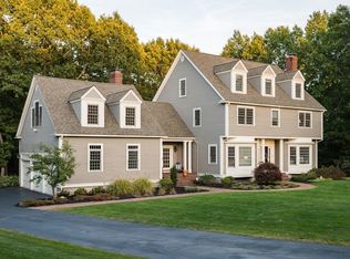 33 Franklin Rodgers Rd, Hingham, MA 02043