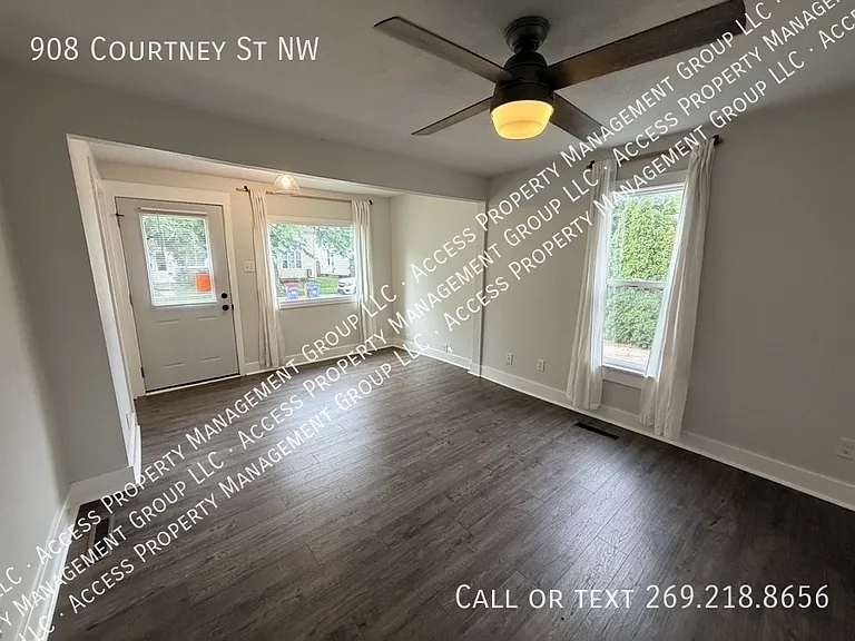 908 Courtney St NW — Photo 2