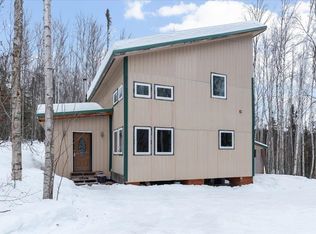 1184 N Hubnerite Rd, Fairbanks, AK 99712