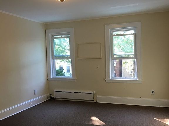 5th image of 2229 27th St Floor 2