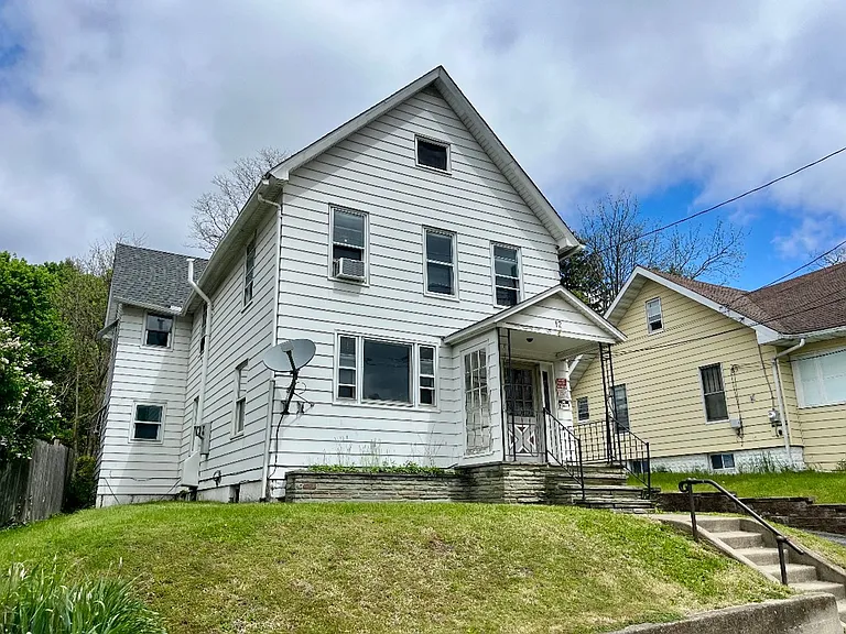 12 Cypress St — Photo 7