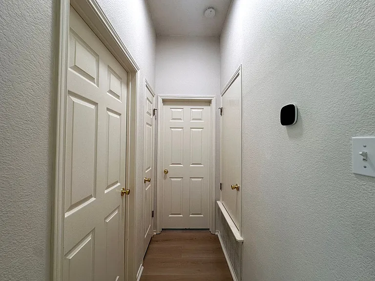 6708 Bancroft Woods Dr — Photo 18
