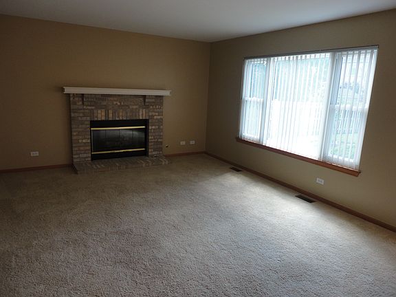 4th image of 10151 Bennington Dr
