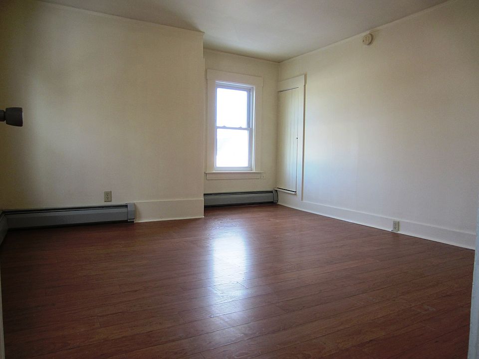 1st image of 1023 Main St #B