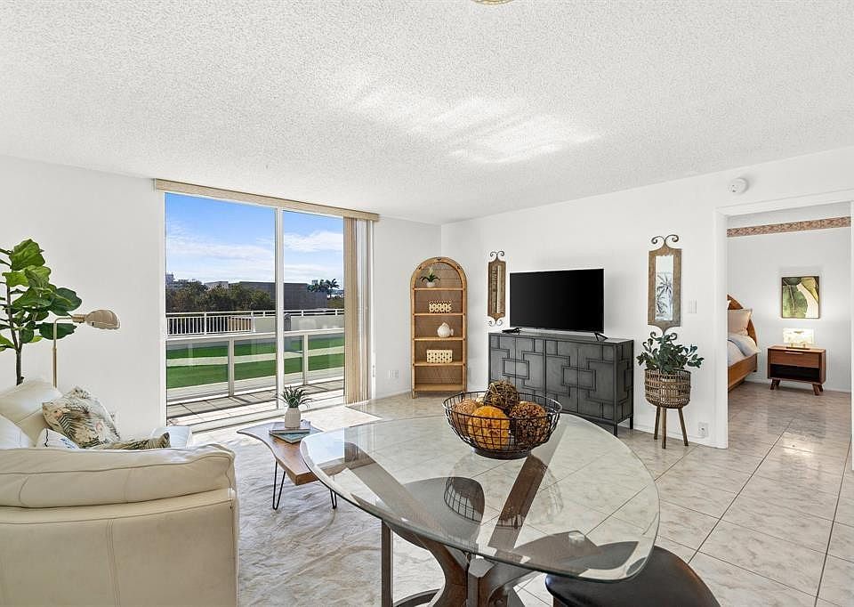 1st image of 3015 N Ocean Boulevard #2N