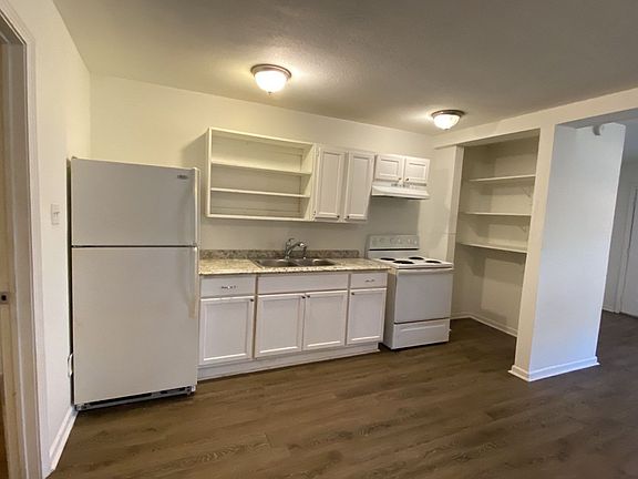 5th image of 5523 Avenue O 1/2