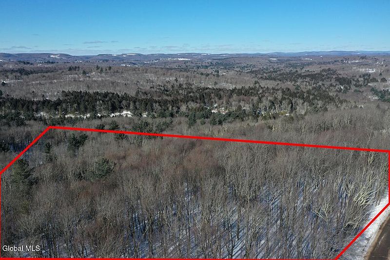 2nd image of L37.1 Steiglitz Road
