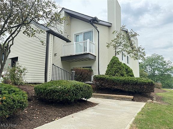 2nd image of 9036 Portage Pointe Dr APT E