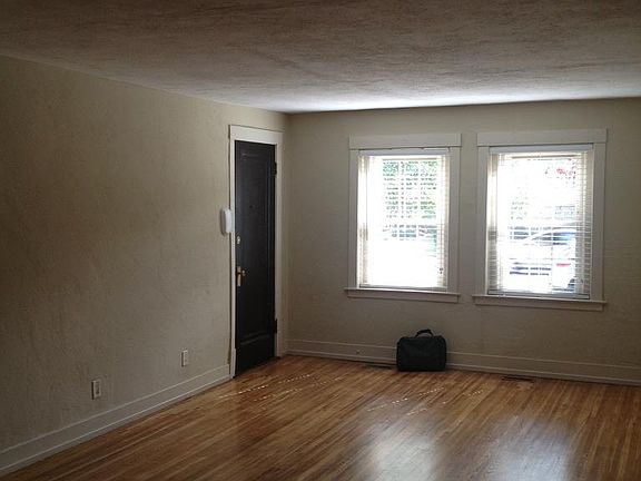 5th image of 920 Amherst St APT 8