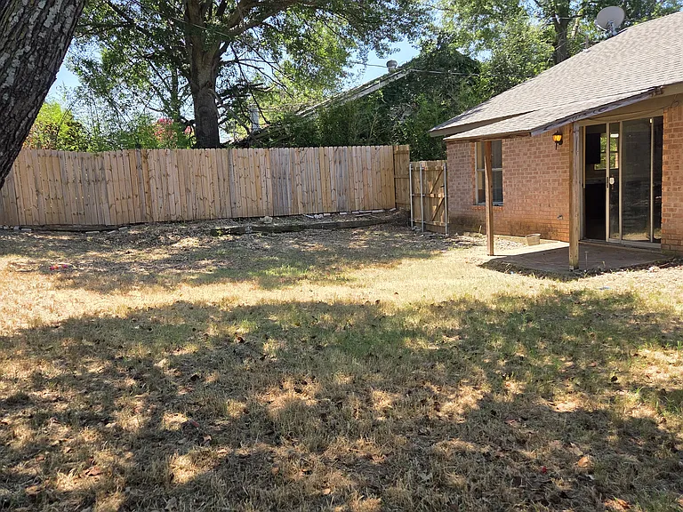 6101 Cool Springs Dr — Photo 16