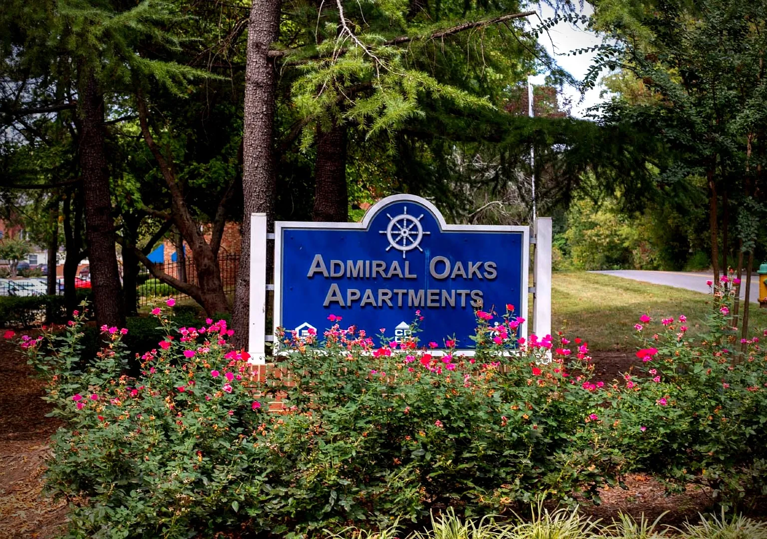 Admiral Oaks — Photo 3