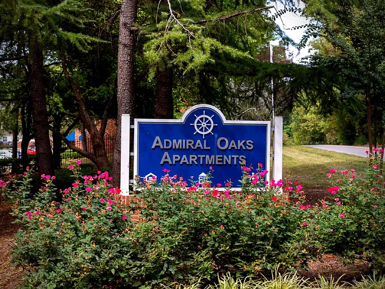 Admiral Oaks — Photo 3