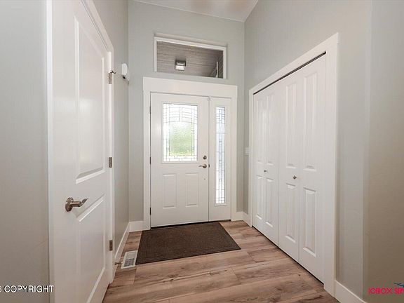 5th image of 4715 Monument Cir