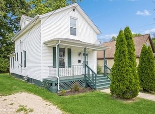 819 W Oakland Ave, Bloomington, IL