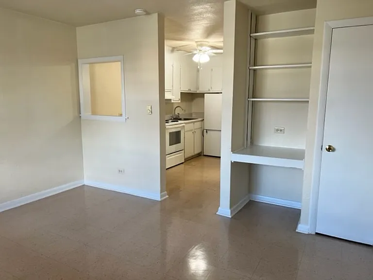2121 Angus Rd — Photo 2