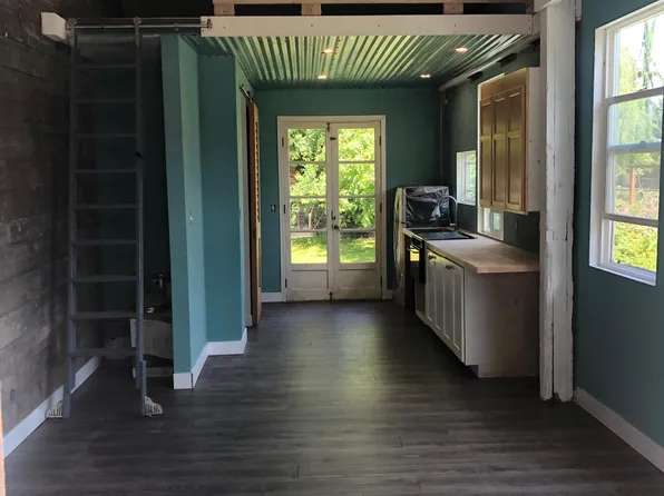 32110 NE 55th St Unit C, Carnation, WA 98014