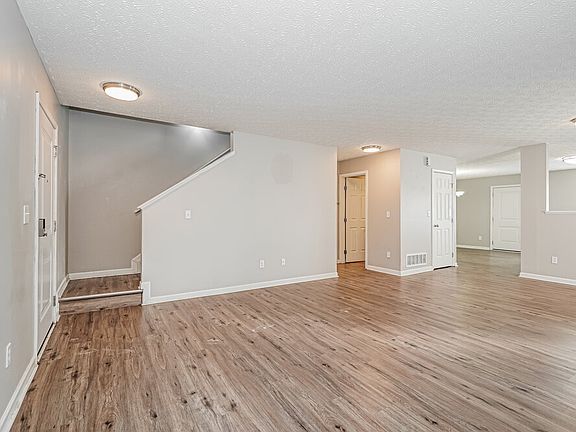 5th image of 8051 Beardsley Ave