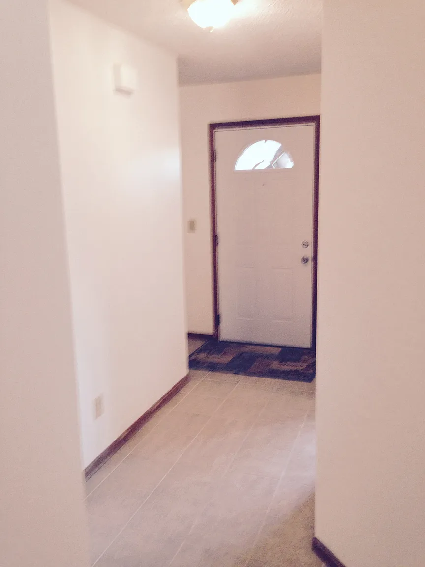895 Crevis Ln photo 1