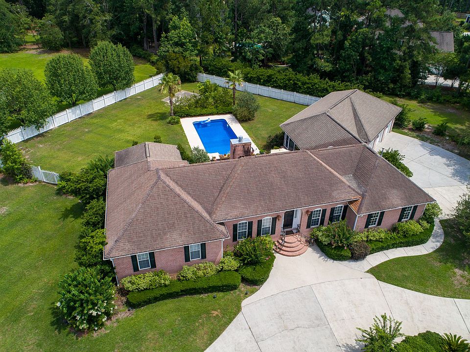 1st image of 1018 Mount McKinley Dr
