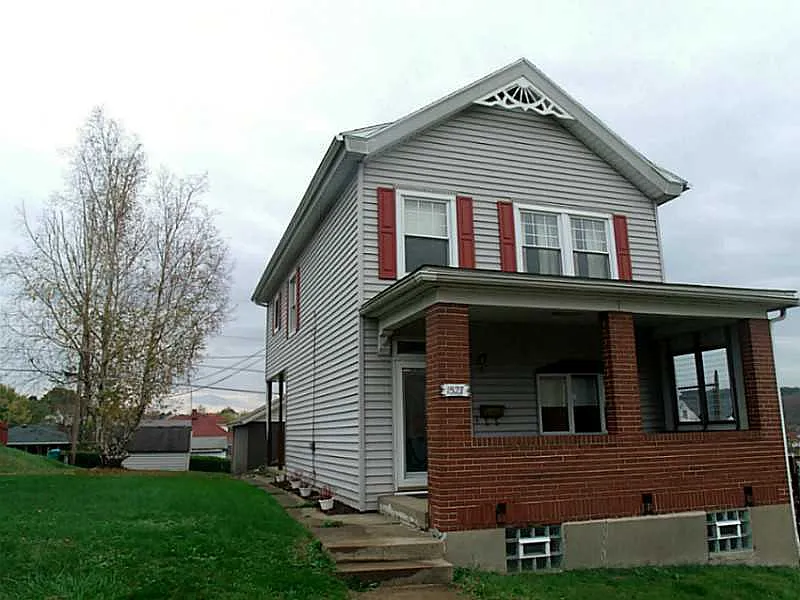 1527 Elm St photo 1