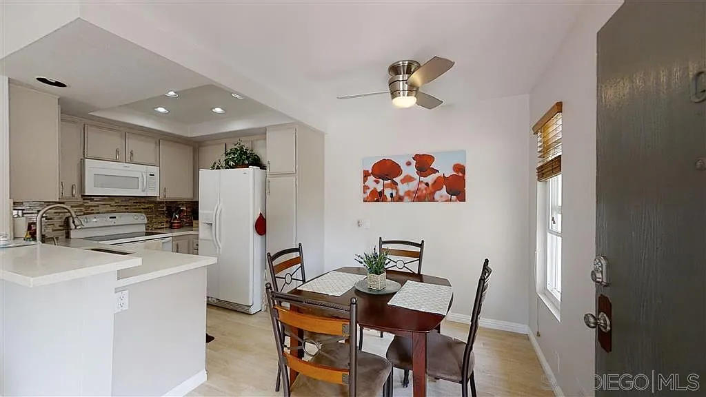 3115 Evening Way — Photo 4