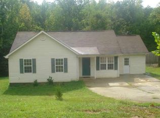 6713 Spring Head Dr, Flowery Branch, GA 30542