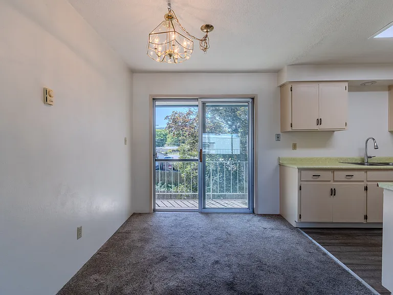 349 W Pine St #1-5 — Photo 13