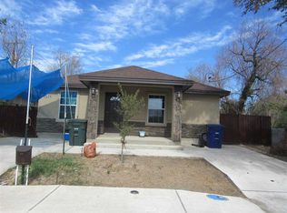 1017 Monterrey Ave, Laredo, TX 78040
