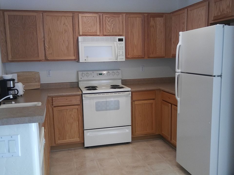 2nd image of 1550 S 228th Ln