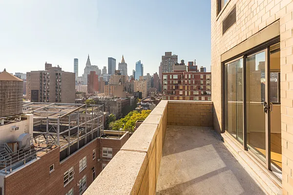 Rented by Compass | media 27